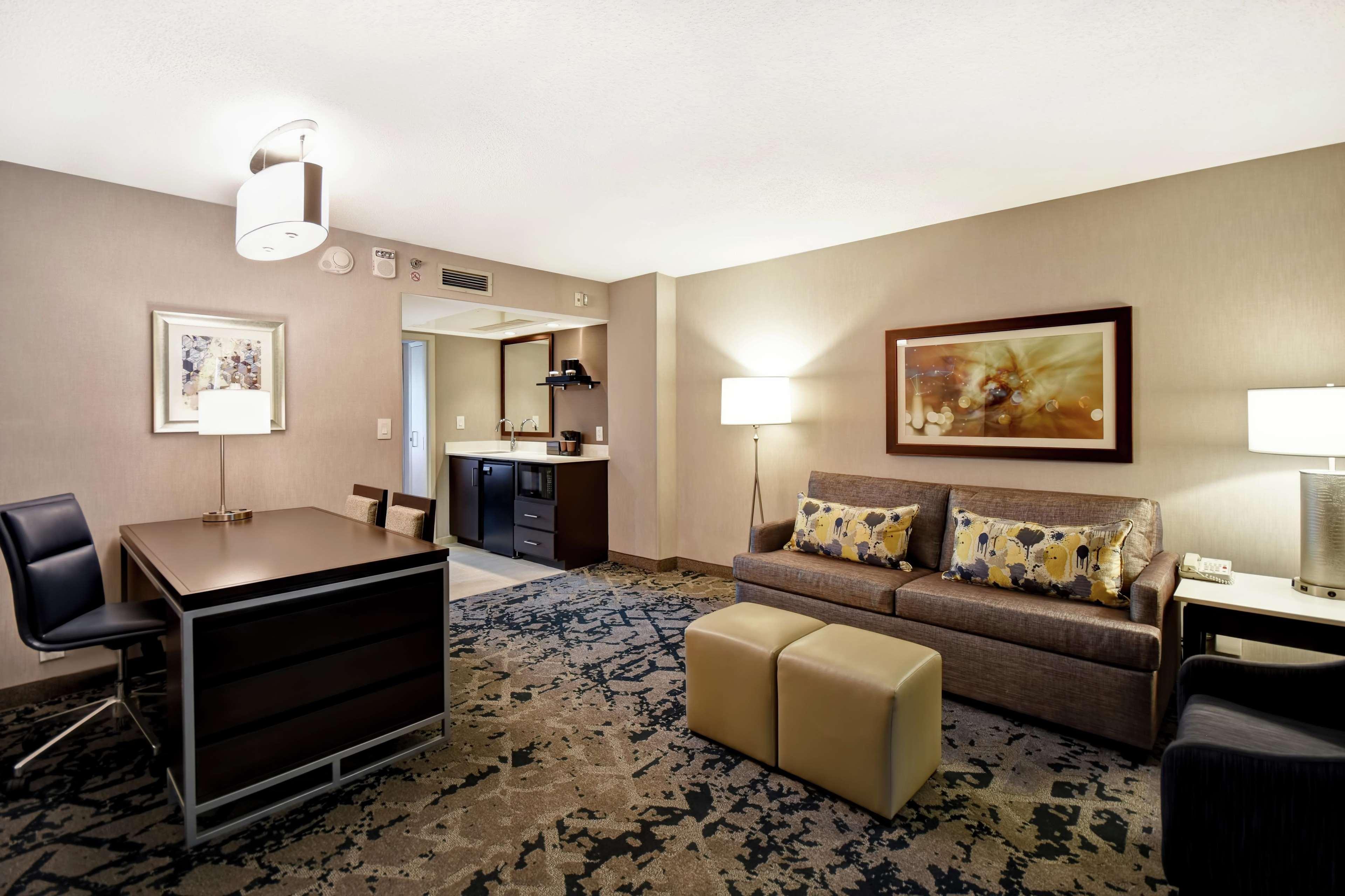 Embassy Suites By Hilton Raleigh Durham Research Triangle Кері Екстер'єр фото
