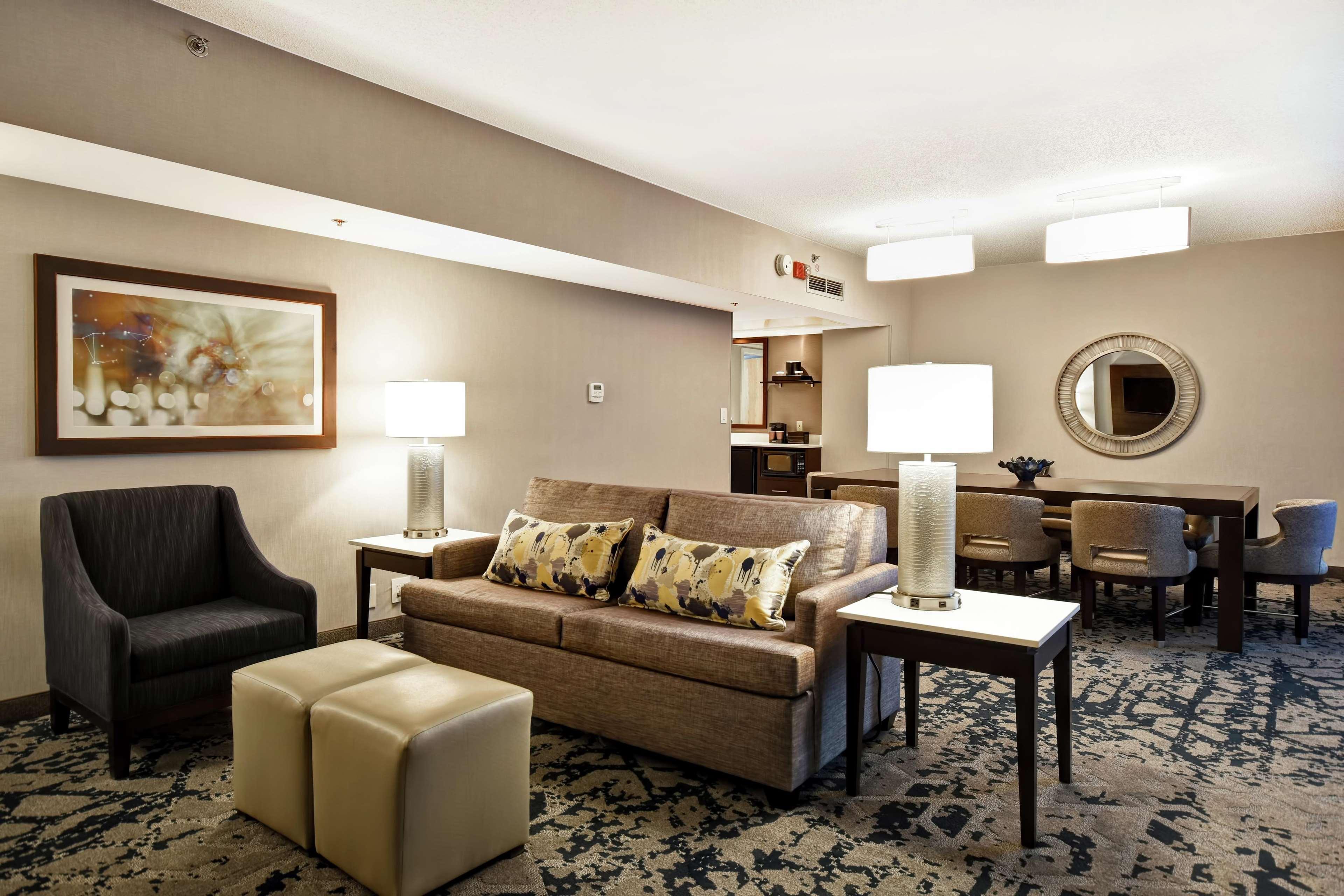 Embassy Suites By Hilton Raleigh Durham Research Triangle Кері Екстер'єр фото