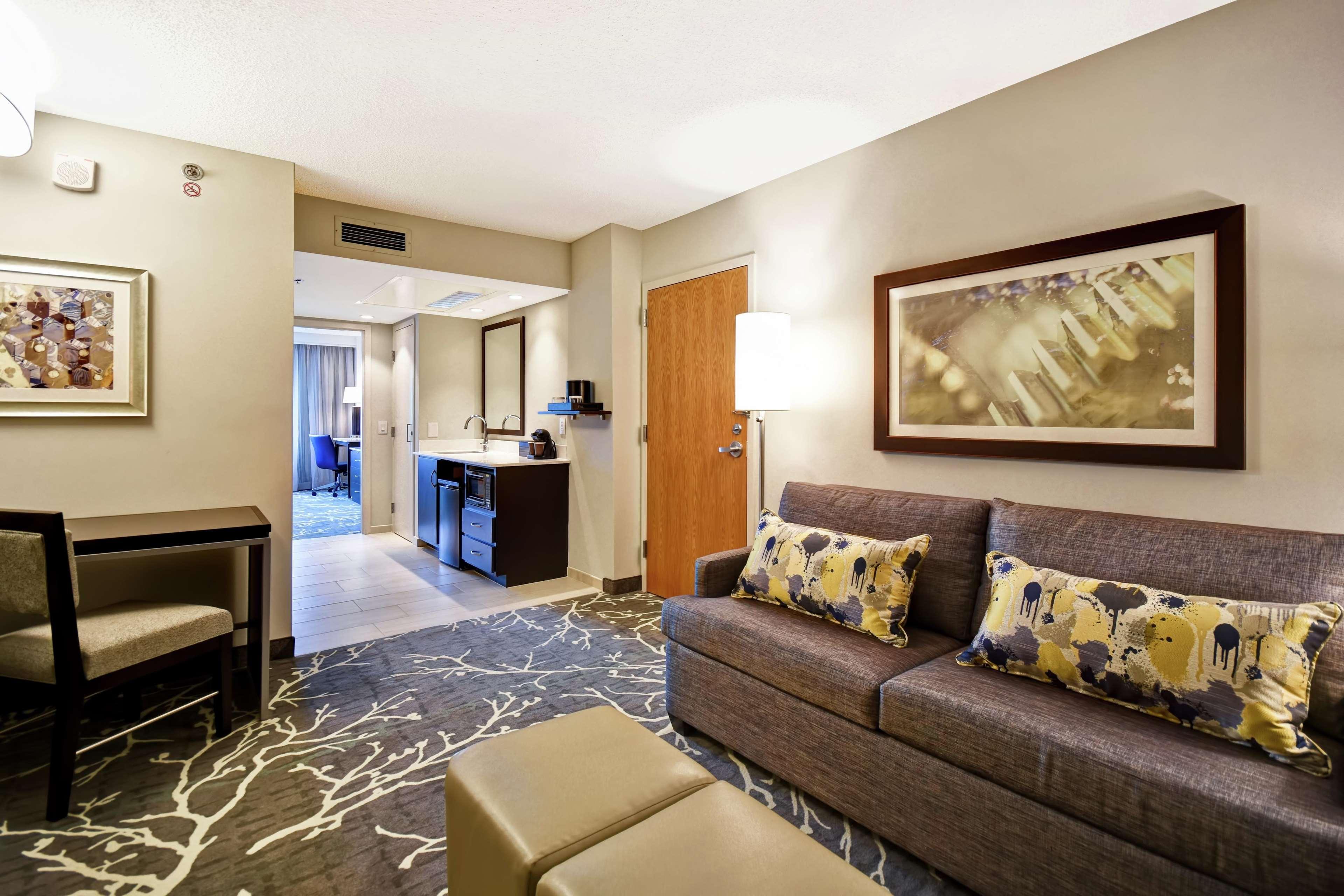 Embassy Suites By Hilton Raleigh Durham Research Triangle Кері Екстер'єр фото