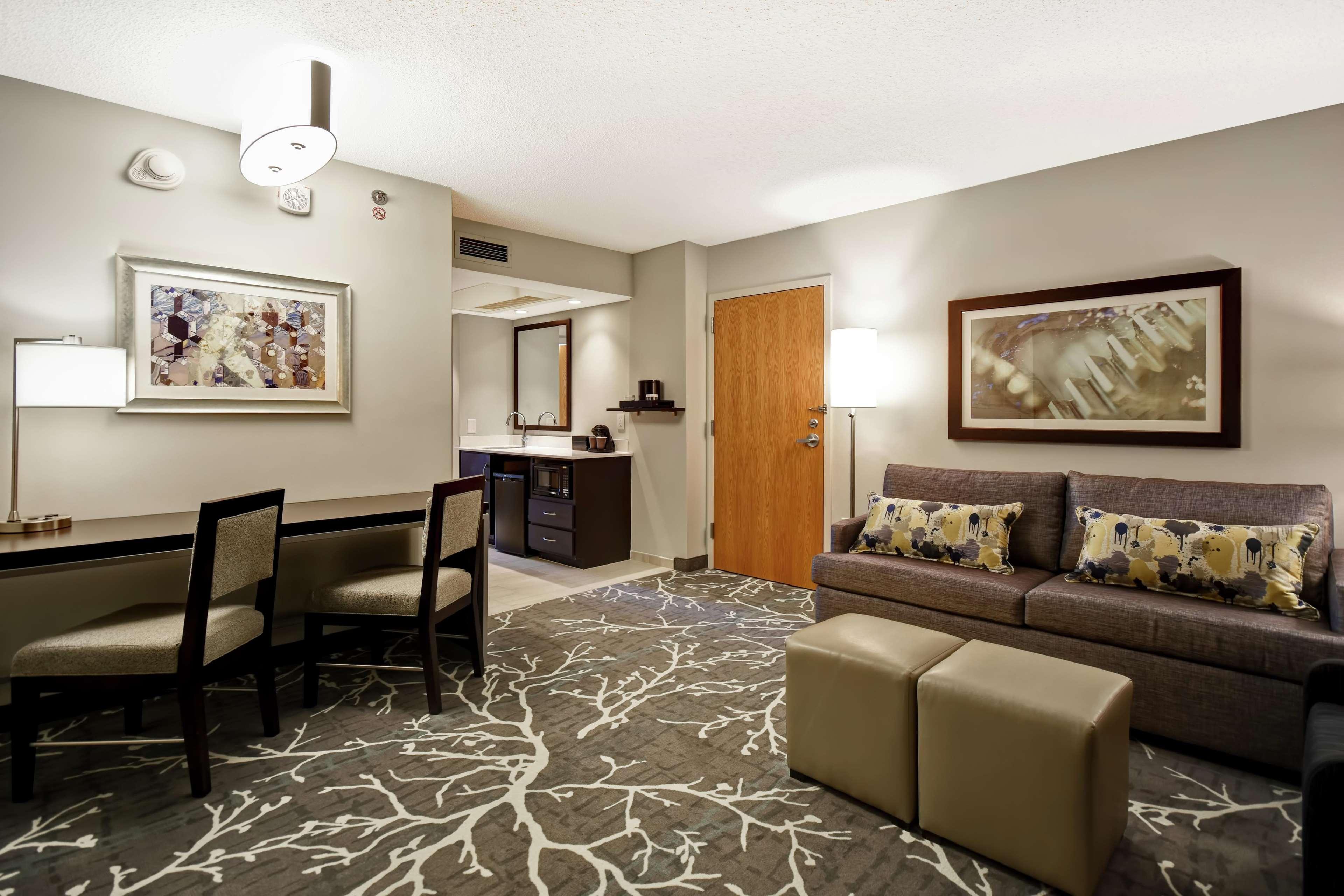 Embassy Suites By Hilton Raleigh Durham Research Triangle Кері Екстер'єр фото