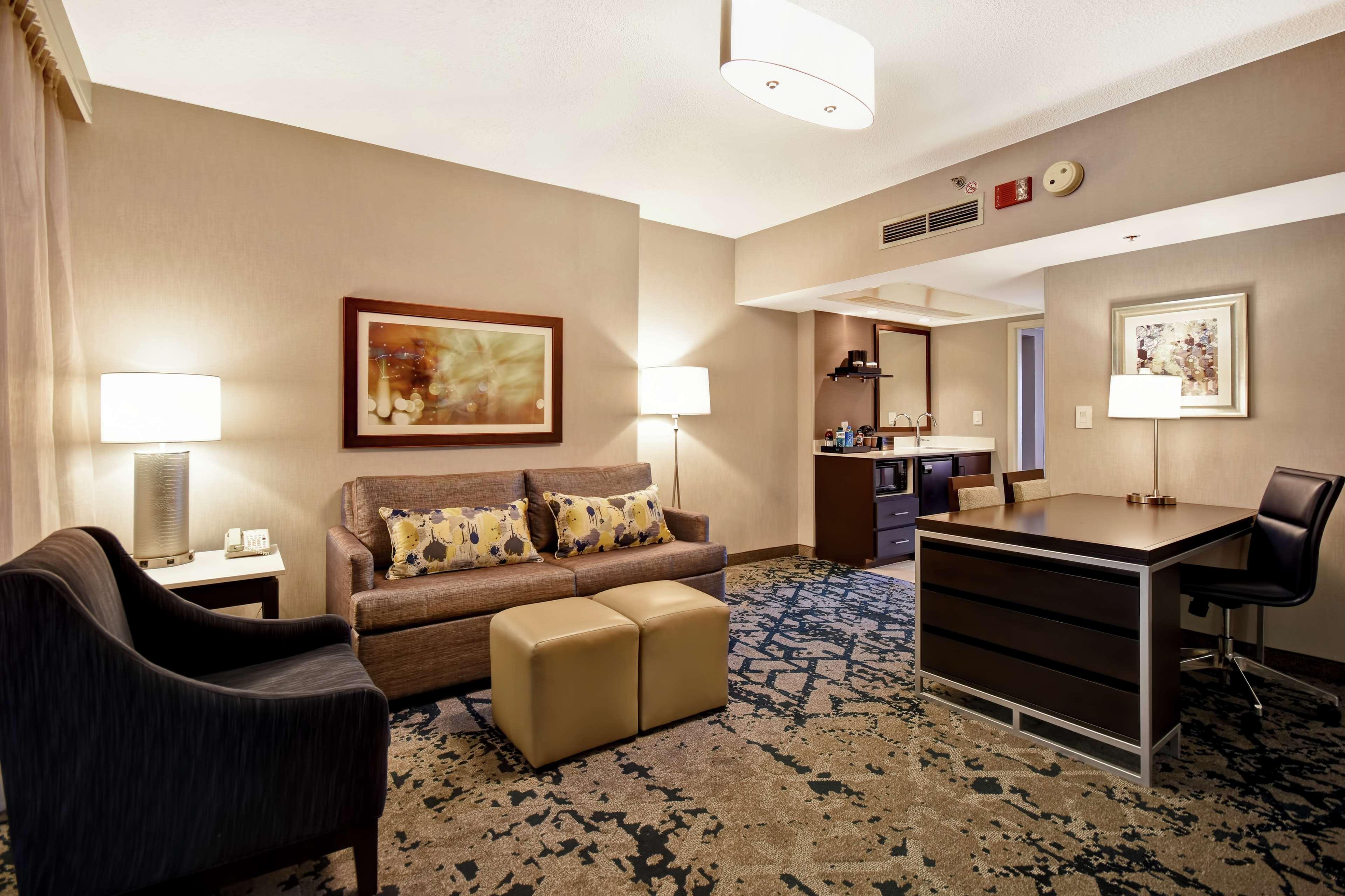 Embassy Suites By Hilton Raleigh Durham Research Triangle Кері Екстер'єр фото