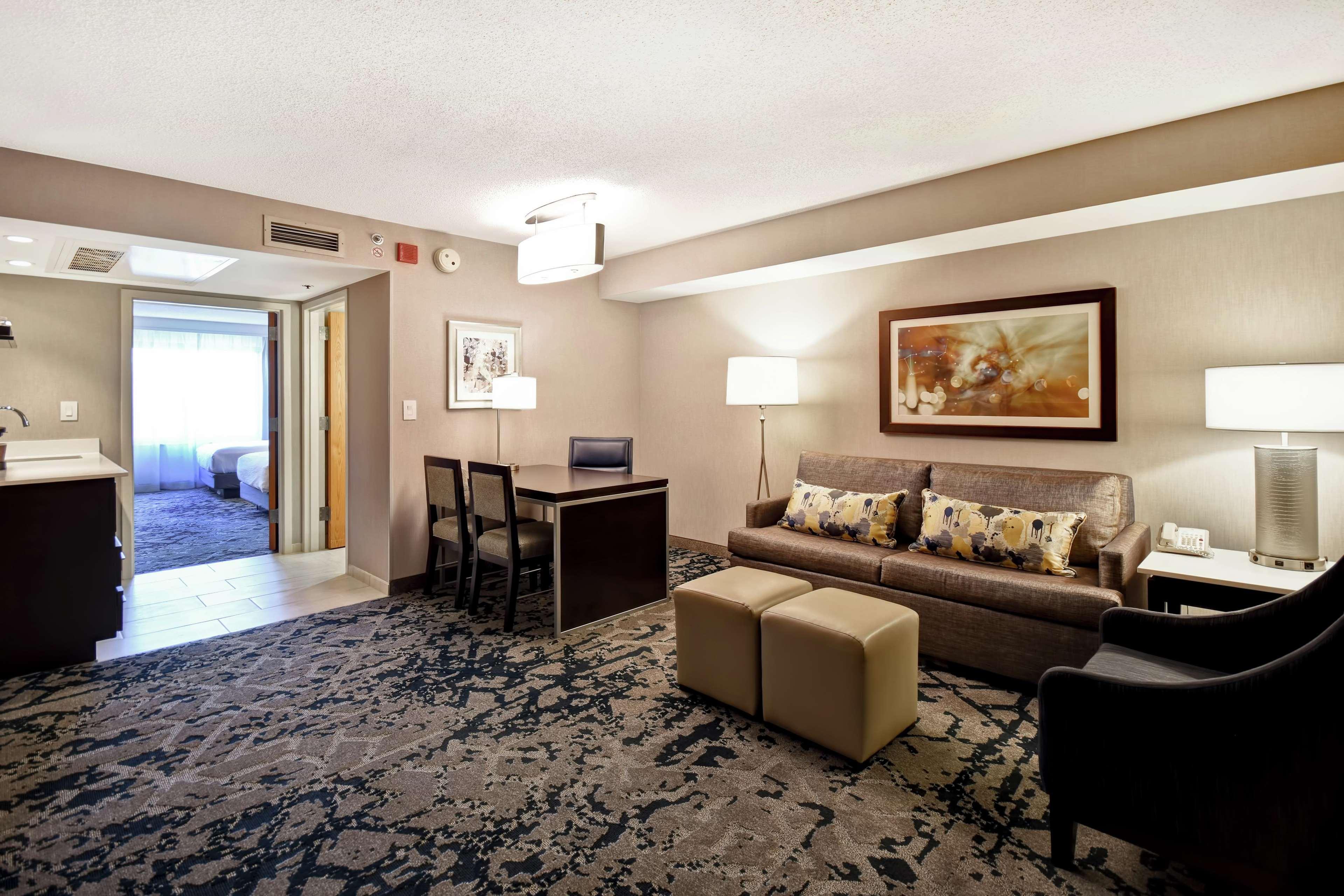 Embassy Suites By Hilton Raleigh Durham Research Triangle Кері Екстер'єр фото
