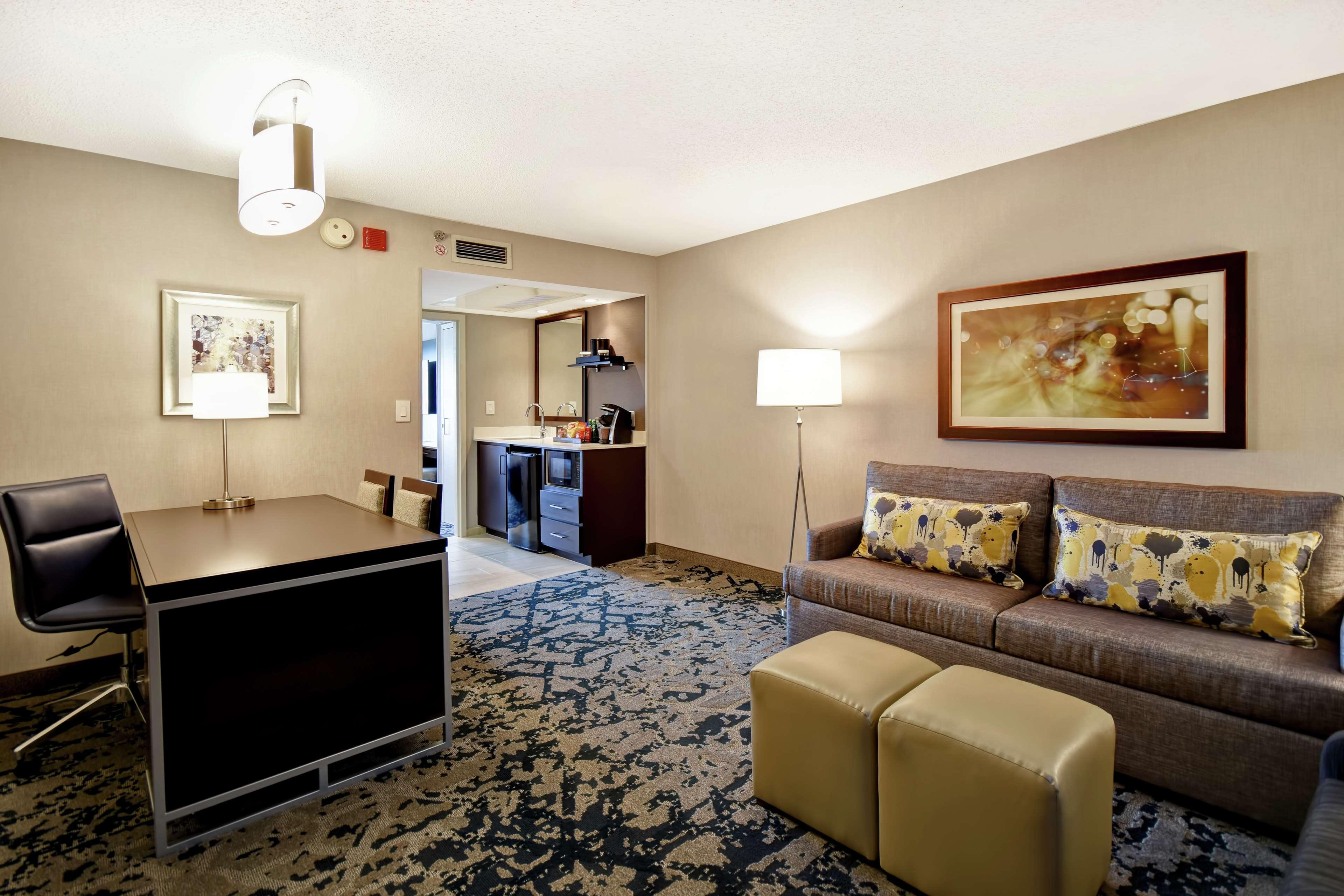 Embassy Suites By Hilton Raleigh Durham Research Triangle Кері Екстер'єр фото