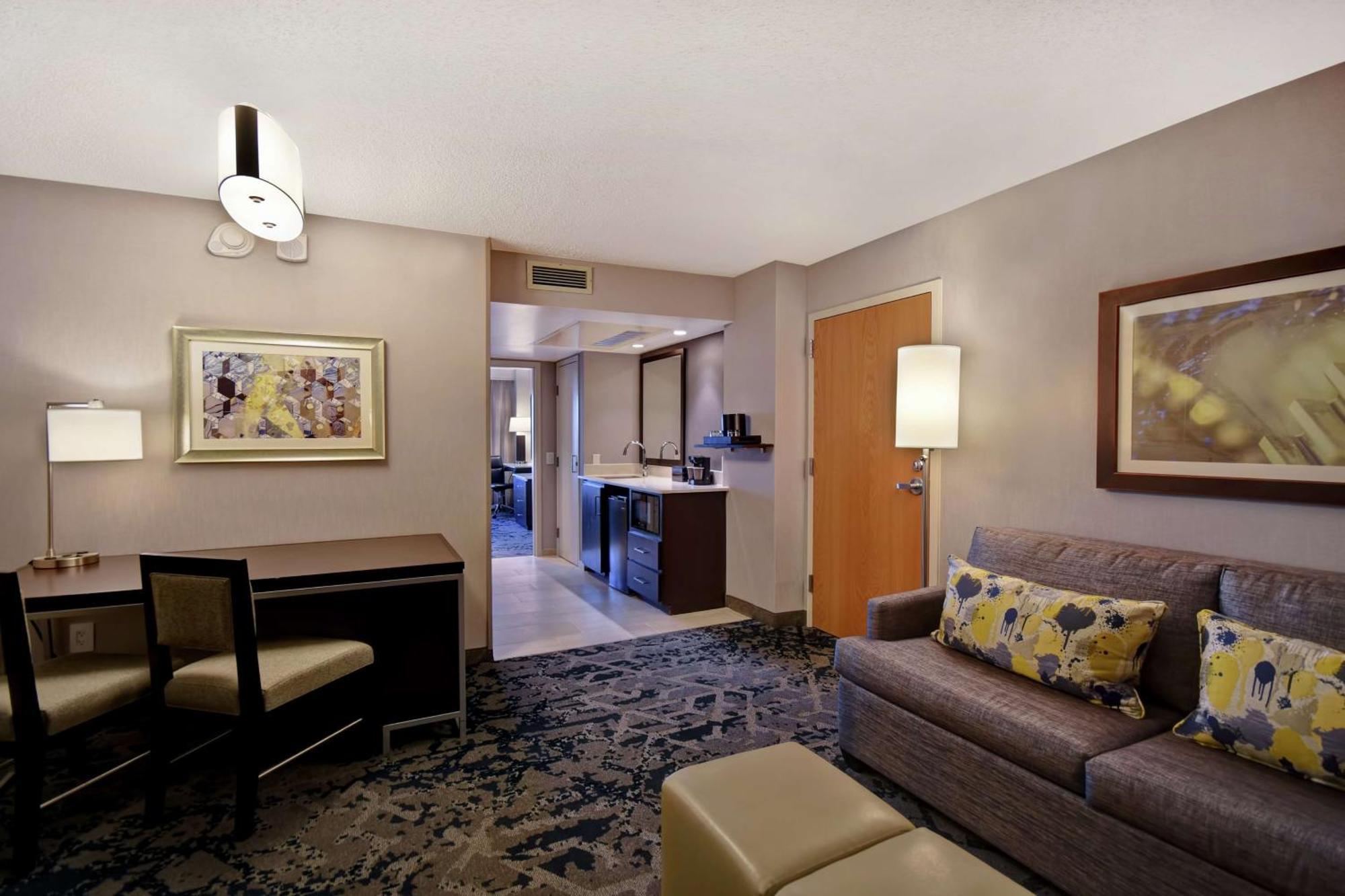 Embassy Suites By Hilton Raleigh Durham Research Triangle Кері Екстер'єр фото
